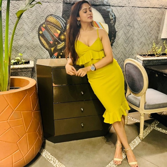 Bodycon dress - Picture 3 of 5